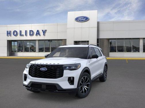 Star White 2026 Ford Explorer ST-Line