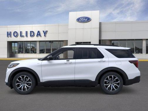 Star White 2026 Ford Explorer ST-Line