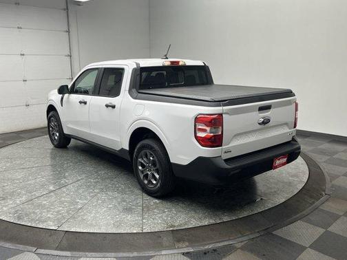 Oxford White 2022 Ford Maverick XLT