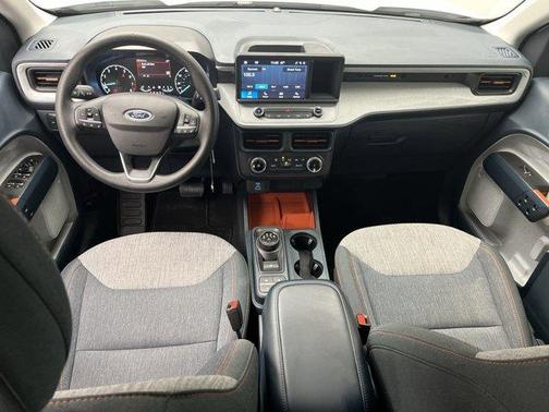 Oxford White 2022 Ford Maverick XLT