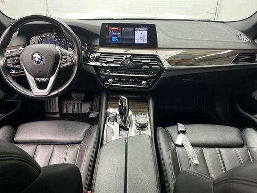 Bluestone Metallic 2018 BMW 530 i xDrive