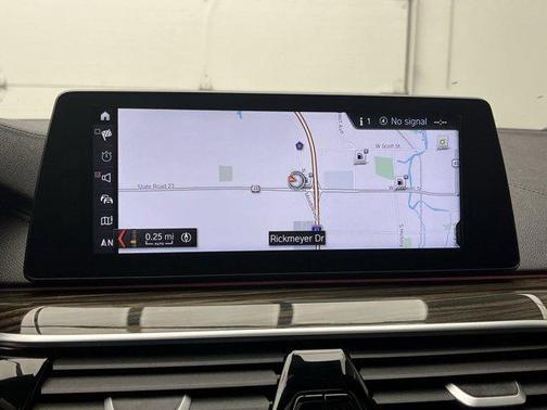 Bluestone Metallic 2018 BMW 530 i xDrive