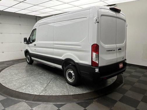 2026 Ford Transit-250 148 WB Medium Roof Cargo