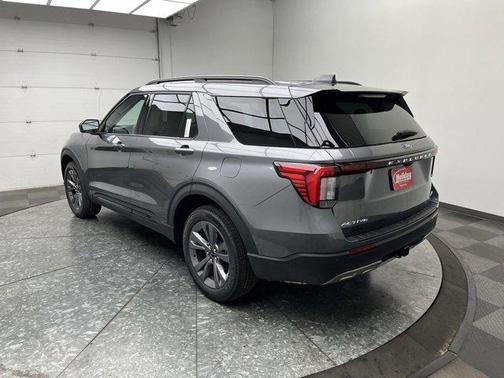 Carbonized Gray Metallic 2026 Ford Explorer Active
