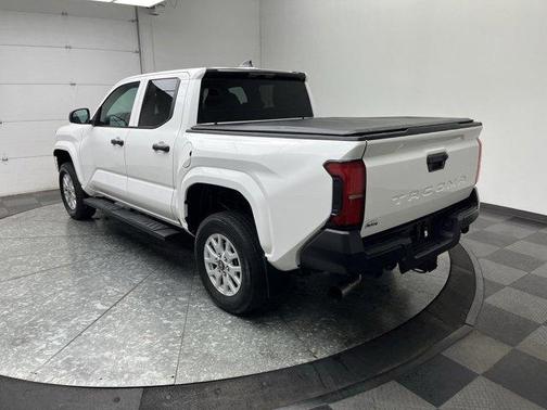 Ice 2024 Toyota Tacoma SR