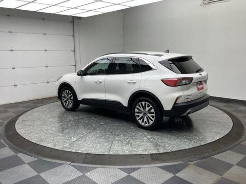Star White 2022 Ford Escape Titanium
