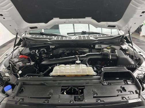 White 2024 Ford F-150 Lariat