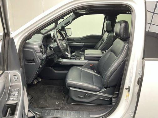 Oxford White 2025 Ford F-150 XLT