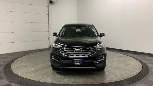 Black 2020 Ford Edge SEL