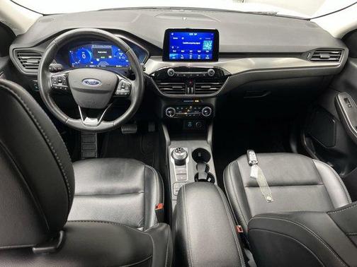 2021 Ford Escape Titanium Hybrid