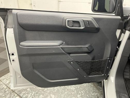 Avalanche Gray 2026 Ford Bronco Badlands