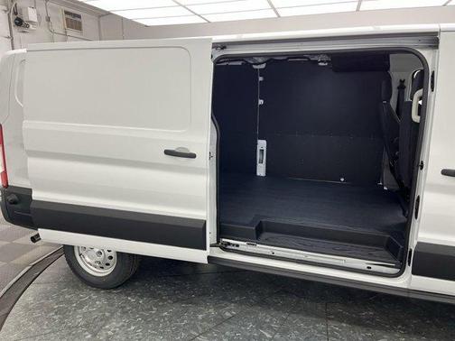 Oxford White 2026 Ford Transit-250 Base
