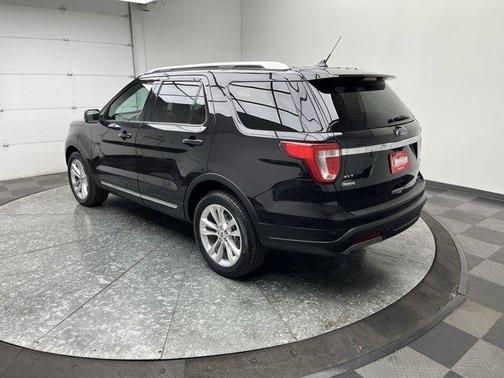 Agate Black Metallic 2019 Ford Explorer XLT