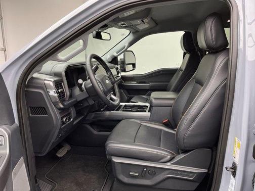 2025 Ford F-350 Lariat Super Duty