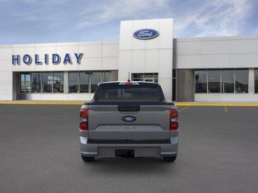 Carbonized Gray Metallic 2026 Ford Maverick Lobo High