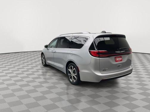 2024 Chrysler Pacifica Pinnacle