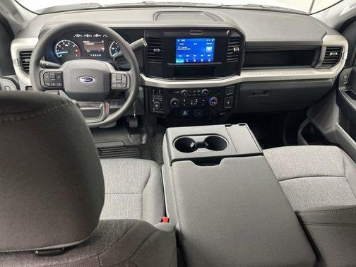 2025 Ford F-250 XL