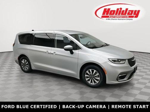 2023 Chrysler Pacifica Hybrid Touring L