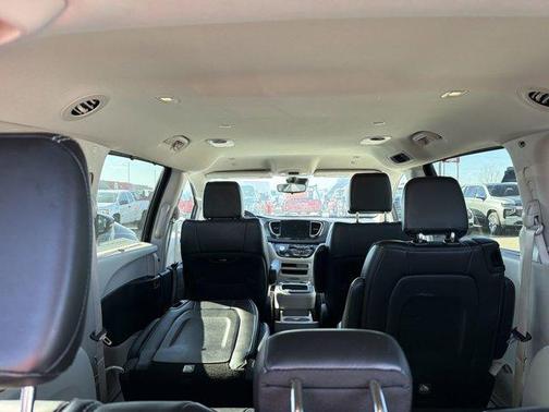 Diamond Black 2024 Chrysler Pacifica Touring-L