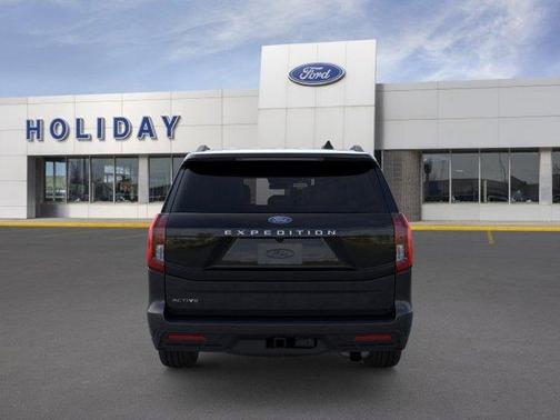 Agate Black Metallic 2026 Ford Expedition Active