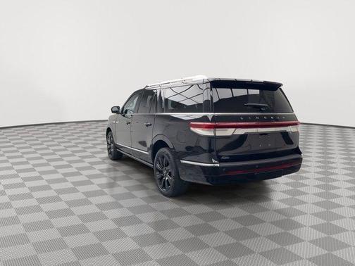 2023 Lincoln Navigator L Reserve