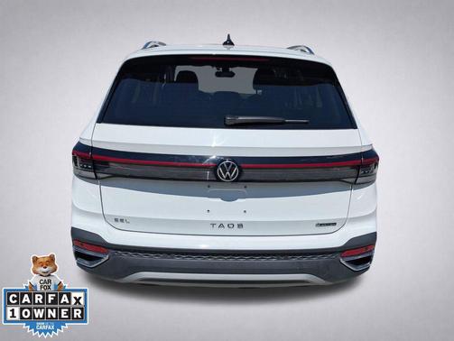 Pure White 2025 Volkswagen Taos 1.5T SEL