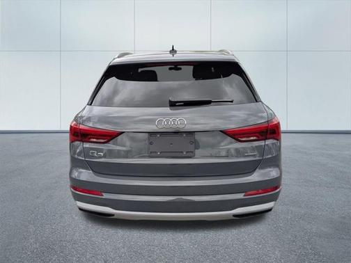 2022 Audi Q3 Premium 40 TFSI quattro Tiptronic