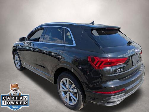 Mythos Black Metallic 2025 Audi Q3 Premium 45 TFSI S line quattro Tiptronic