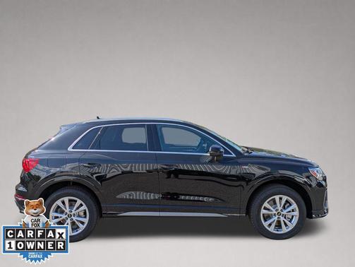 Mythos Black Metallic 2025 Audi Q3 Premium 45 TFSI S line quattro Tiptronic