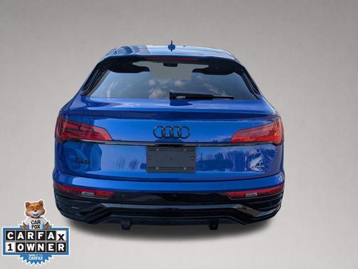 Ultra Blue Metallic 2024 Audi Q5 45 S line Premium Plus