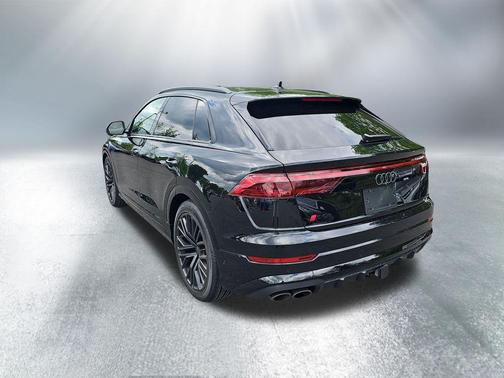 Mythos Black Metallic 2026 Audi SQ8 4.0T Premium Plus
