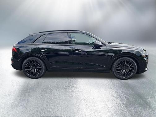 Mythos Black Metallic 2026 Audi SQ8 4.0T Premium Plus