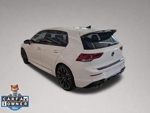 Pure White 2025 Volkswagen Golf R 2.0T DSG