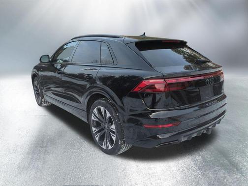 Mythos Black Metallic 2026 Audi Q8 55 Premium Plus