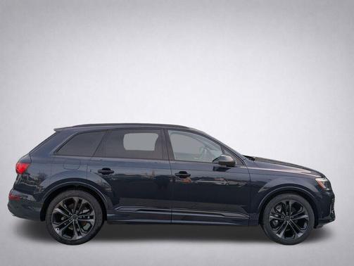 Waitomo Blue Metallic 2026 Audi Q7 55 Premium Plus