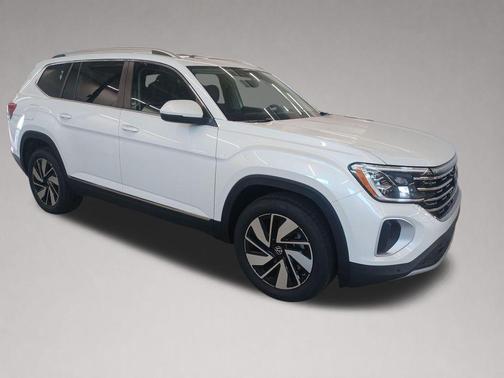 opal white pearl 2026 Volkswagen Atlas 2.0T SEL