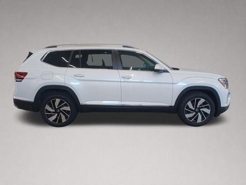 opal white pearl 2026 Volkswagen Atlas 2.0T SEL
