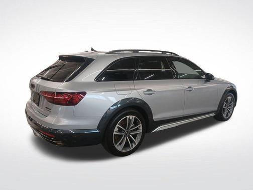 Florett Silver Metallic 2023 Audi A4 allroad 45 Premium Plus
