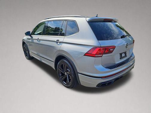 Pyrite Silver Metallic 2024 Volkswagen Tiguan 2.0T SE R-Line Black 4MOTION