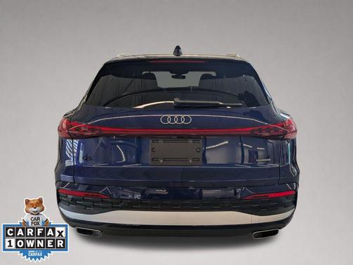 Navarra Blue Metallic 2025 Audi Q5 Premium Plus TFSI quattro S tronic