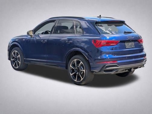 Navarra Blue Metallic 2025 Audi Q3 Premium Plus