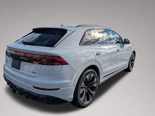 Glacier White Metallic 2026 Audi Q8 55 Premium Plus