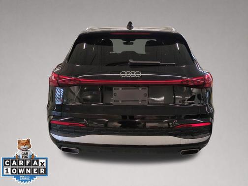 Mythos Black Metallic 2025 Audi Q5 Premium TFSI quattro S tronic