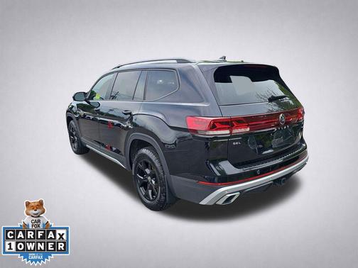 Deep Black Pearl 2024 Volkswagen Atlas 2.0T SEL