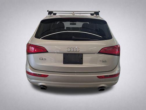 Silver Metallic 2014 Audi Q5 2.0T Premium Plus