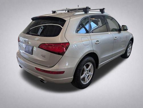 Silver Metallic 2014 Audi Q5 2.0T Premium Plus