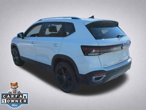 2025 Volkswagen Taos 1.5T SEL