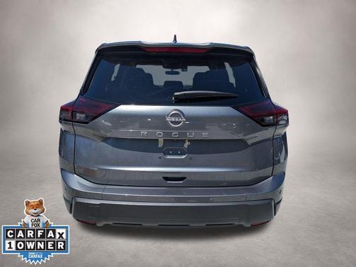 Gun Metallic 2025 Nissan Rogue SV