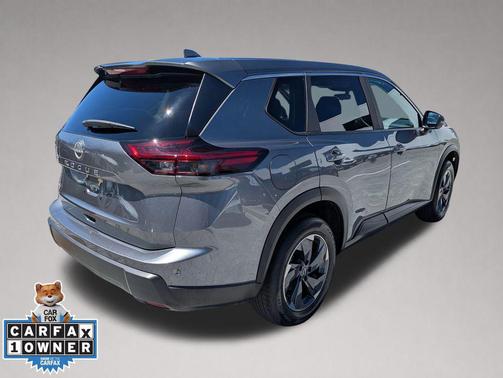 Gun Metallic 2025 Nissan Rogue SV