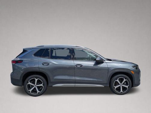 Platinum Gray Metallic 2025 Volkswagen Tiguan 2.0T SE 4MOTION